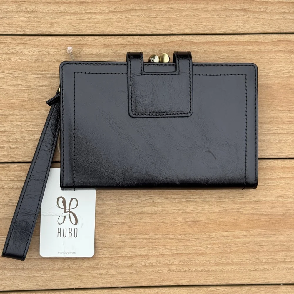 New HOBO Violet Black Leather Wristlet Wallet NWT - Picture 3 of 9